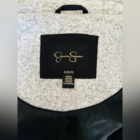 Jessica Simpson Gray jacket with hood - Picture 3 of 5